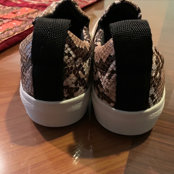 ZARA trafaluc Slip On Snake Print Shoes 39 - Picture 3 of 8